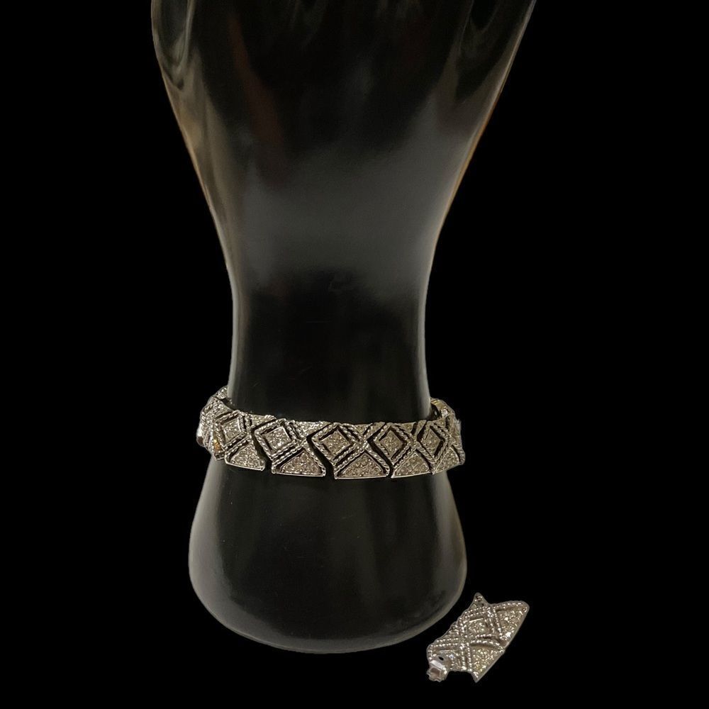 Super Cool Bracelet - Picture 3 of 8